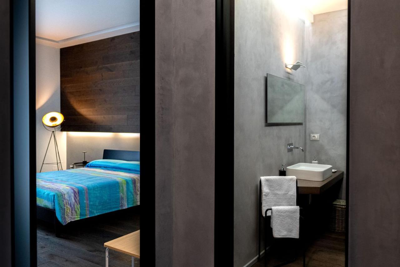 Corso 66 Luxury Apartment ซาแลร์โน ภายนอก รูปภาพ