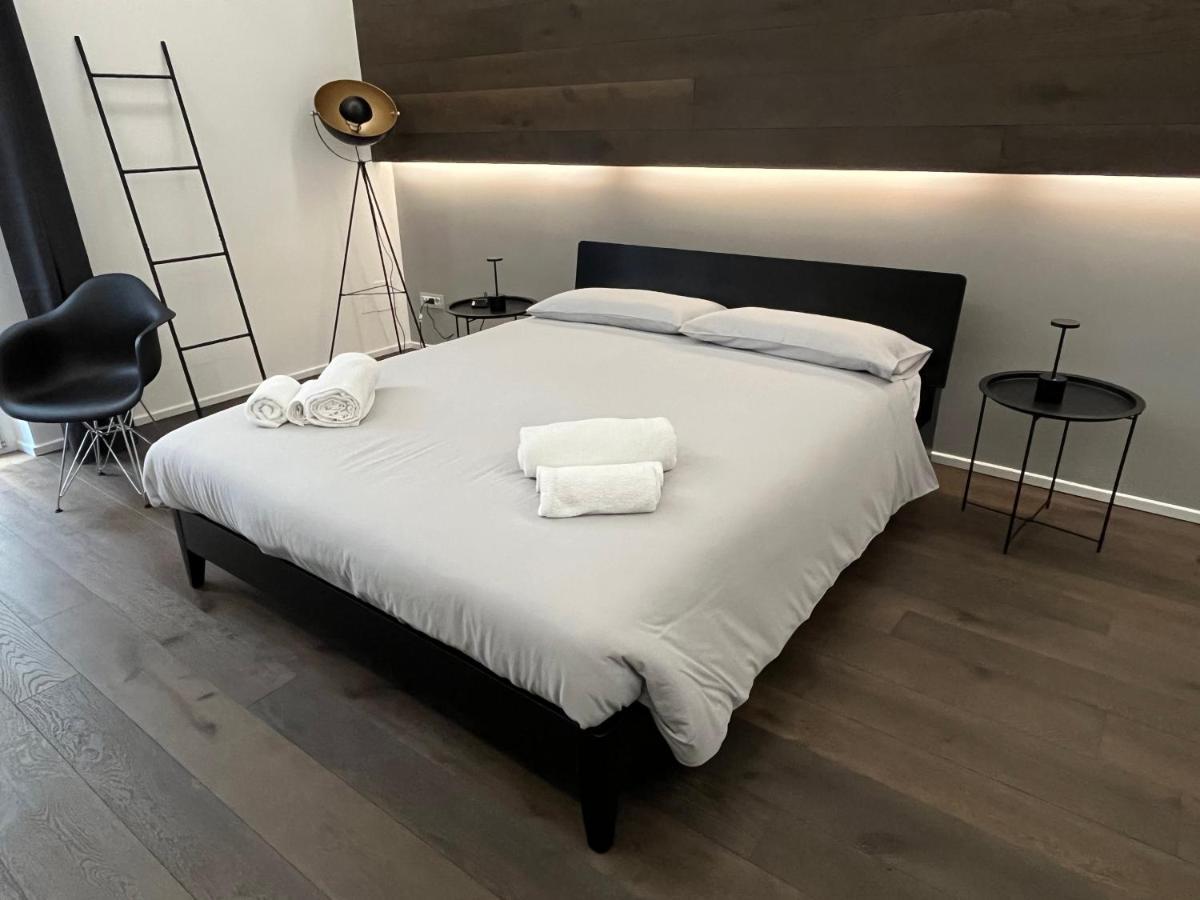 Corso 66 Luxury Apartment ซาแลร์โน ภายนอก รูปภาพ